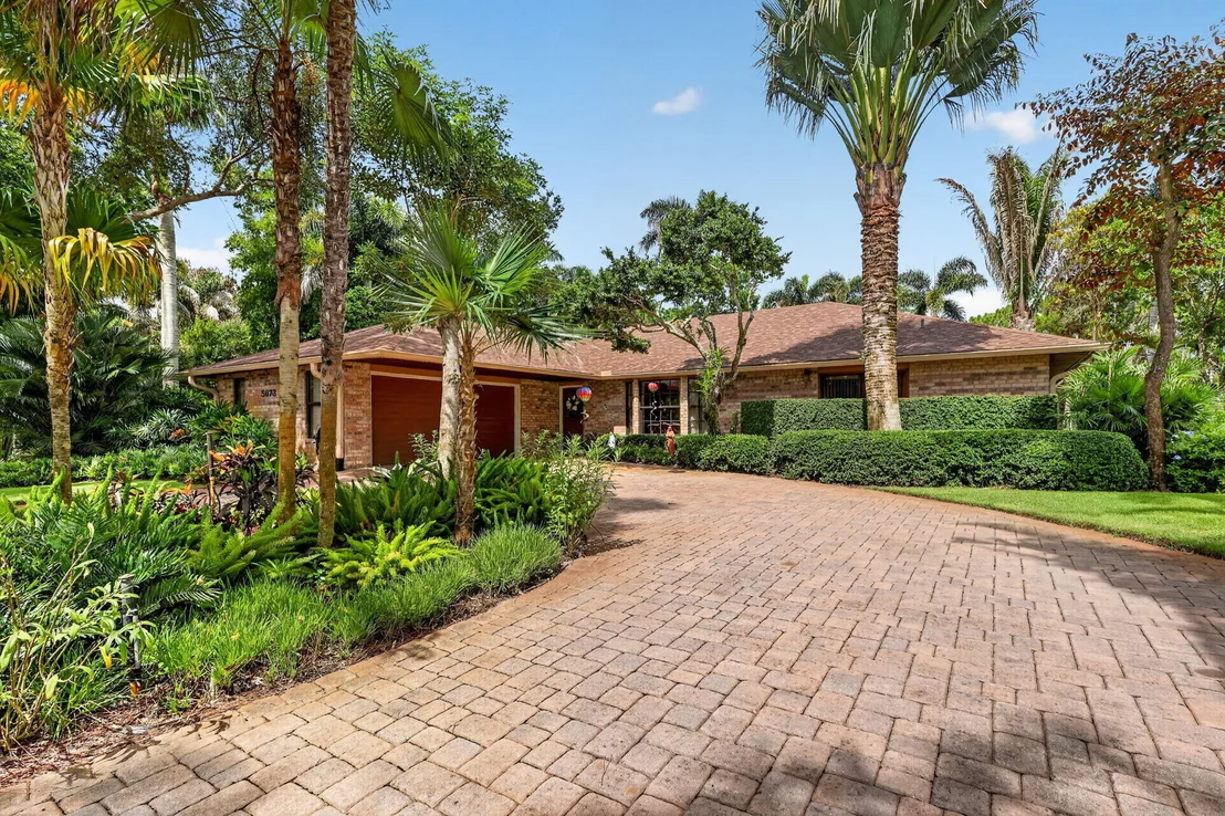 Photo of 5673 SE Lamay Drive