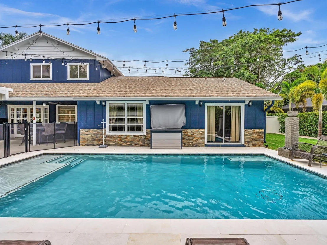 Photo of 9220 Lawrence Road