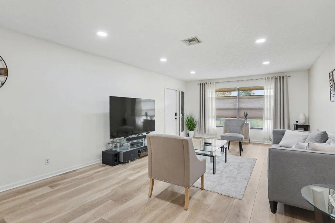 Photo of Unit A at 4635 Apple Tree Circle