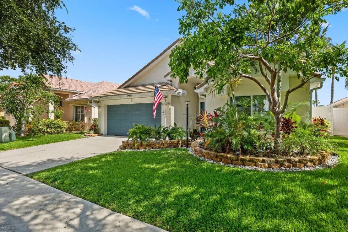 Photo of 1071 Delray Lakes Drive