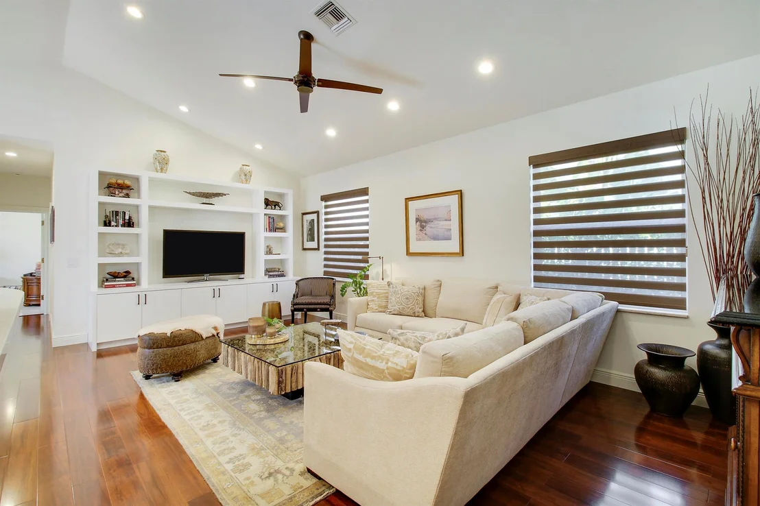 Photo of 7618 La Corniche Circle