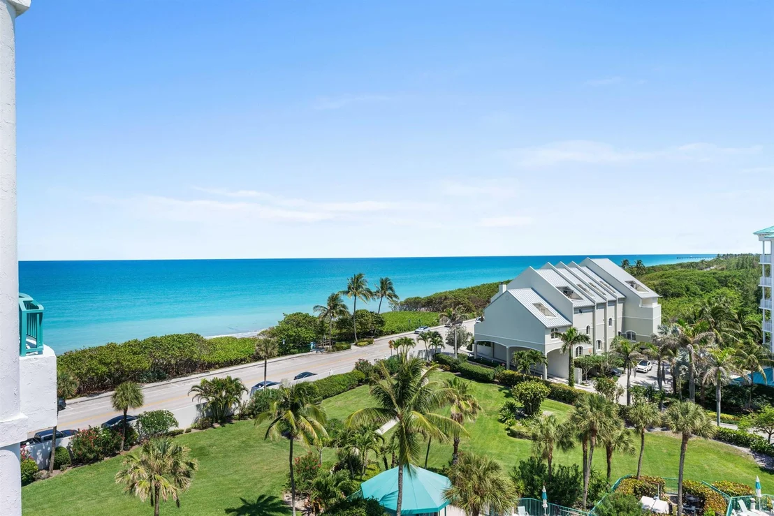 Photo of Unit N604 at 2000 S Highway A1a