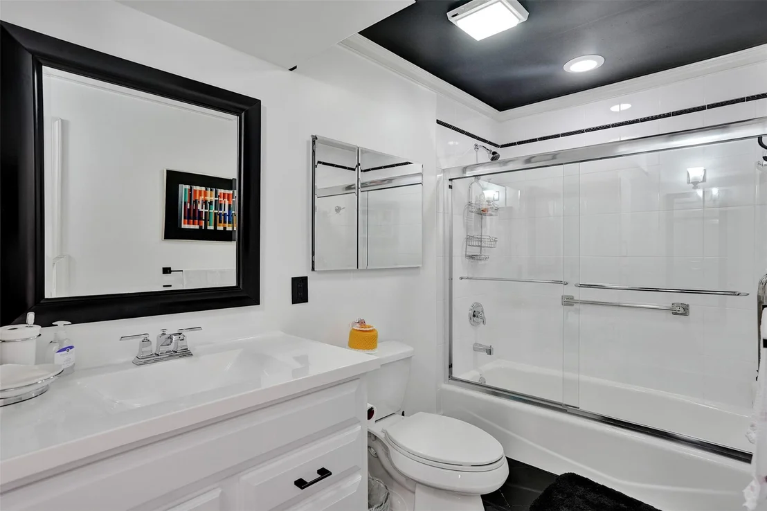 Photo of 10414 Bermuda Drive