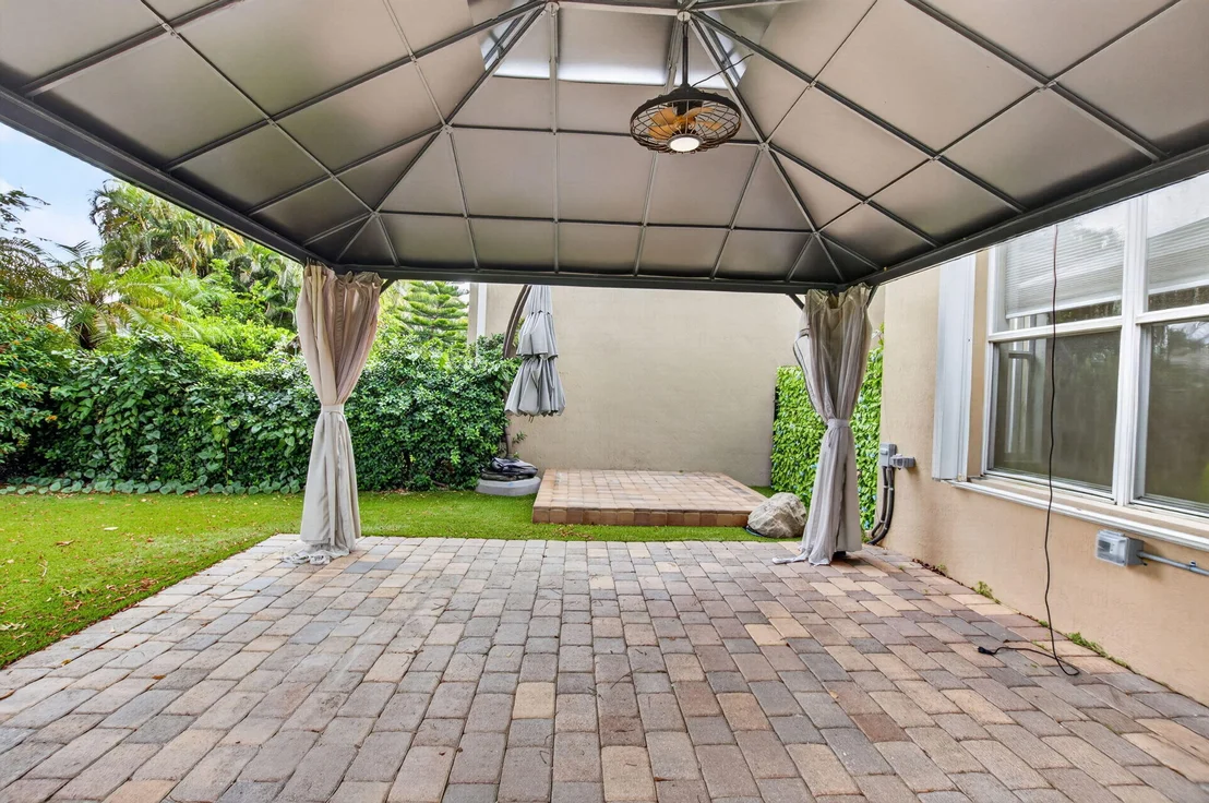 Photo of 4210 Key Lime Boulevard