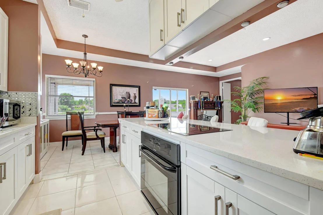 Photo of 8687 Spring Valley Drive