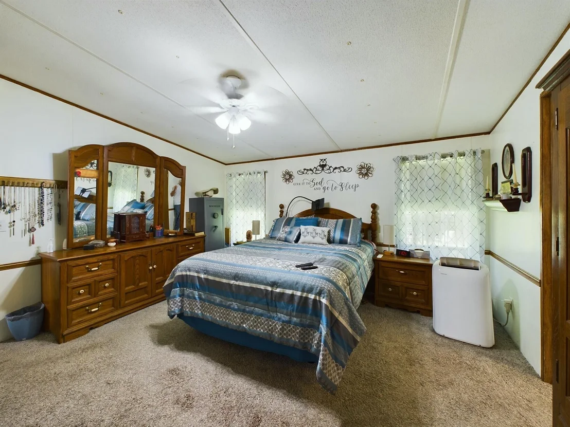 Photo of 945 Ellerbee Road