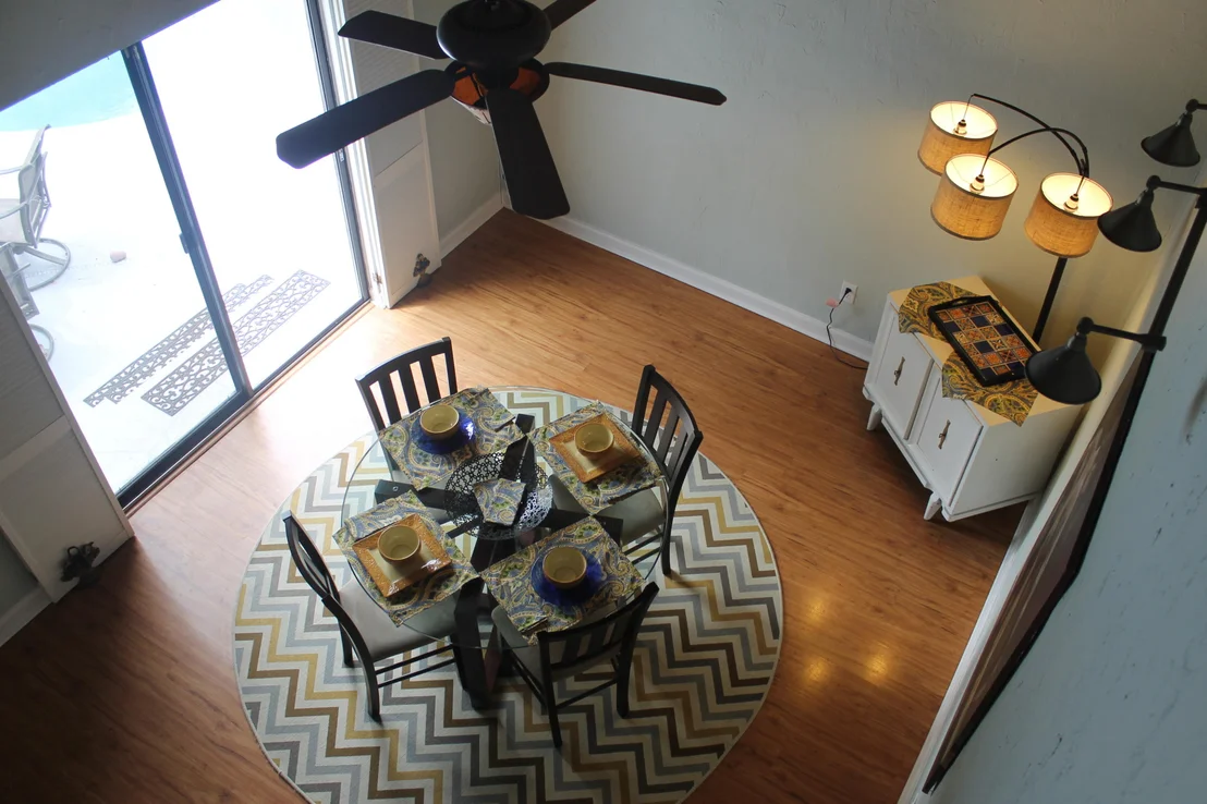 Photo of 945 NW Le Grace Circle