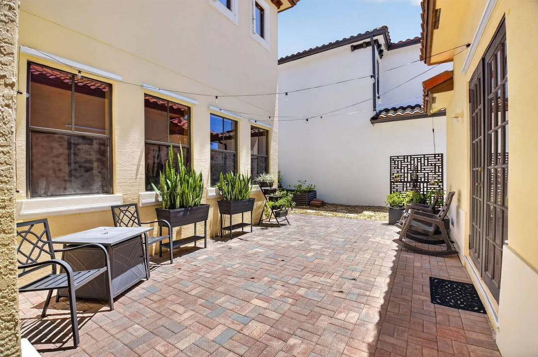 Photo of 4012 Artesa Drive