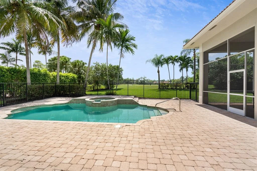 Photo of 1098 Breakers West Boulevard