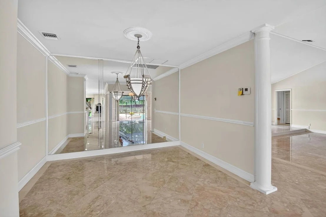 Photo of 5884 Pinebrook Drive