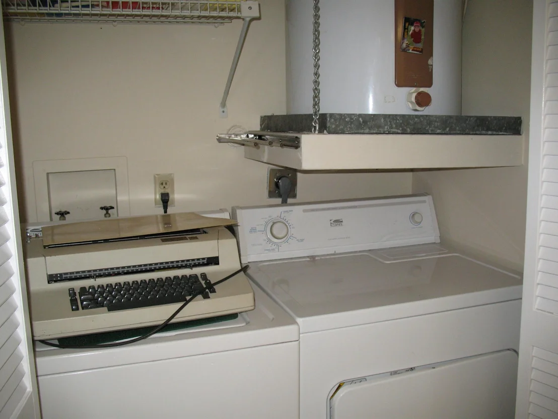 Photo of Unit B at 4 Ridgepointe Drive
