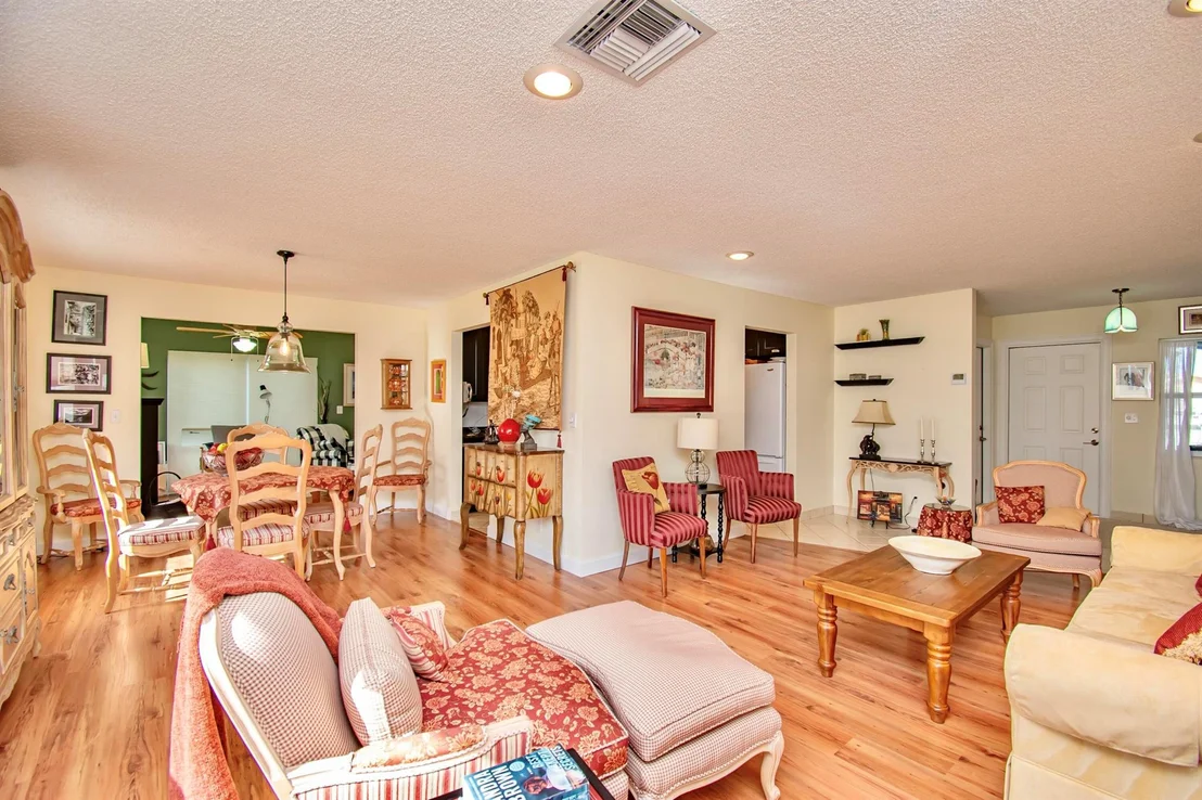 Photo of 6357 Stanley Lane