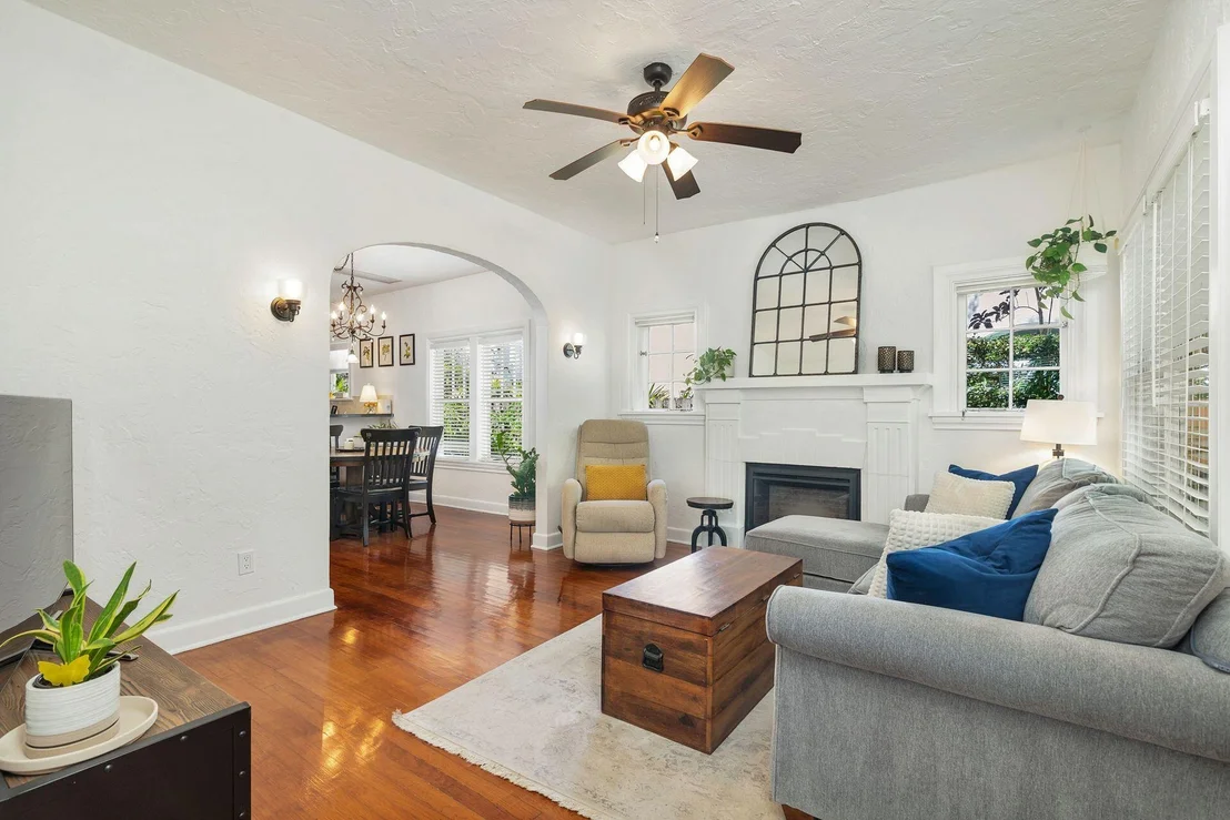 Photo of 812 Upland Road