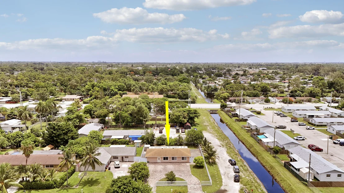 Photo of 2488 Pineway Drive
