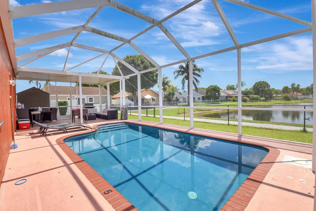 Photo of 8687 Spring Valley Drive