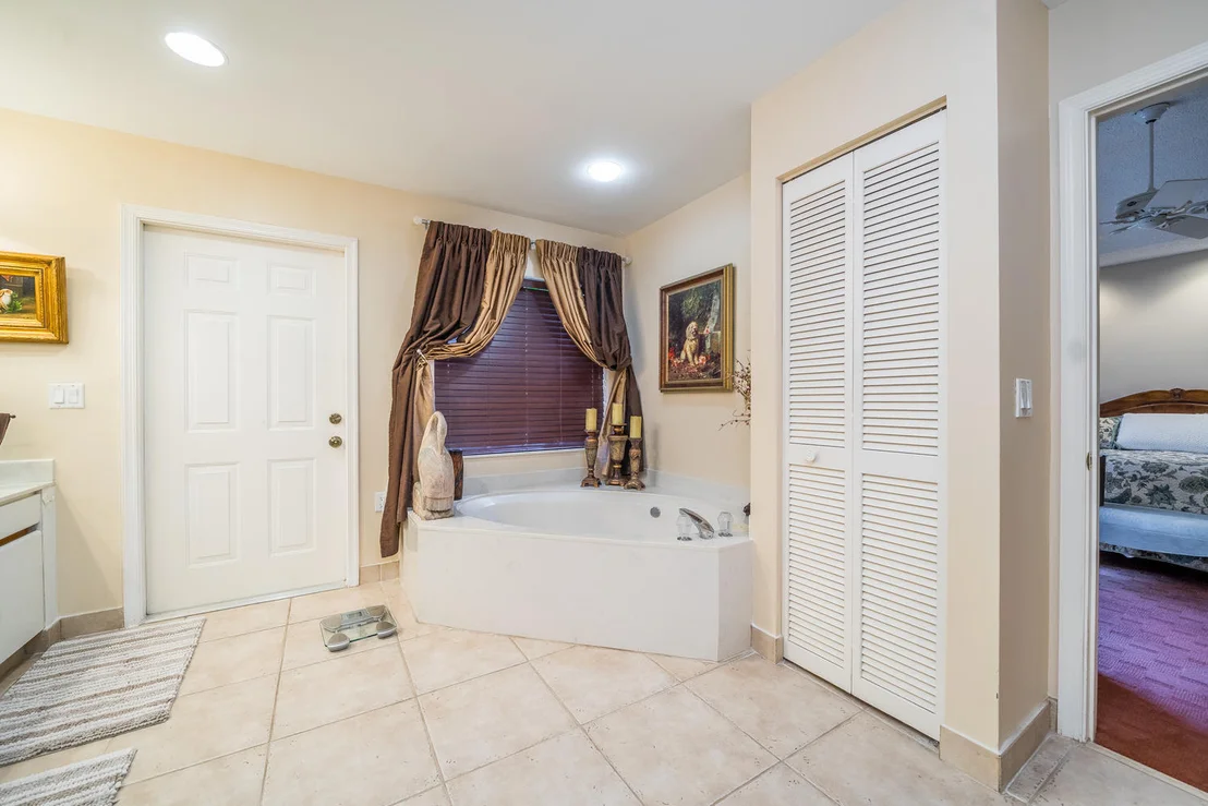 Photo of 156 Coventry Place
