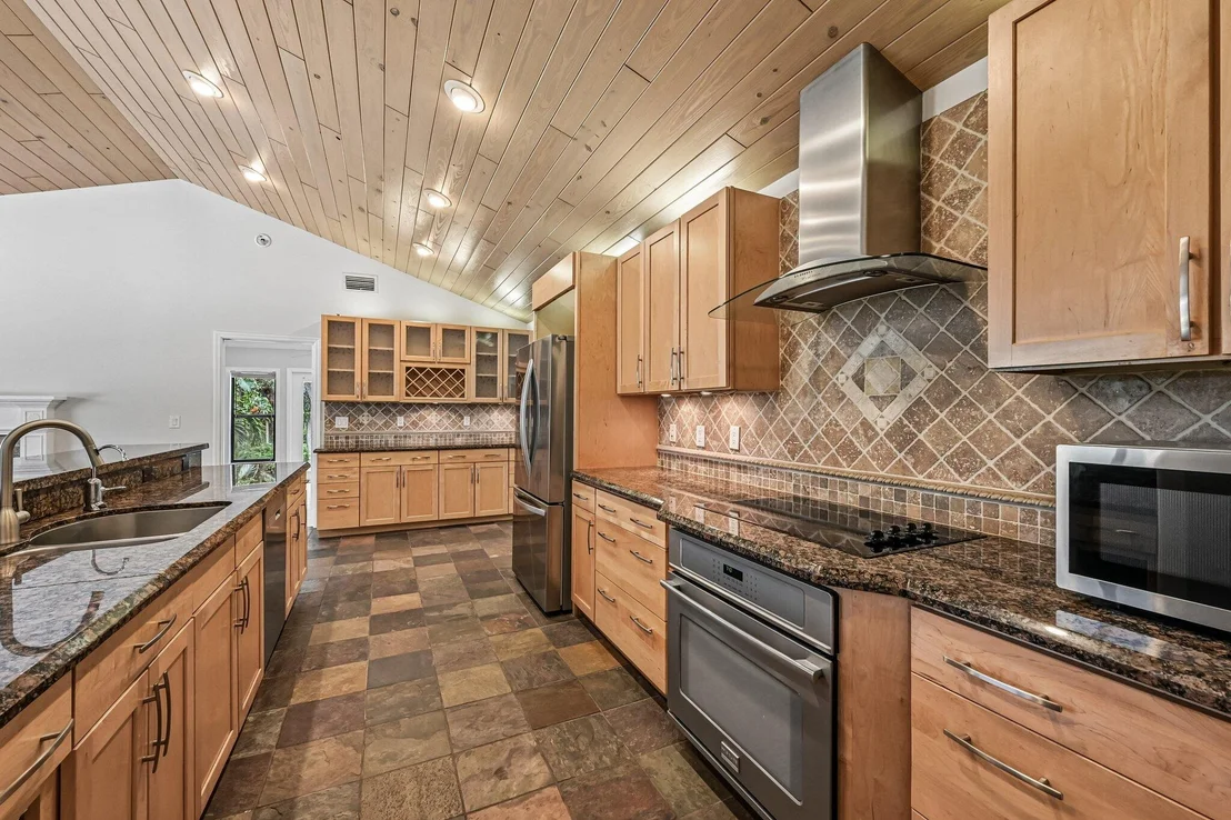 Photo of 16700 96th Terrace N