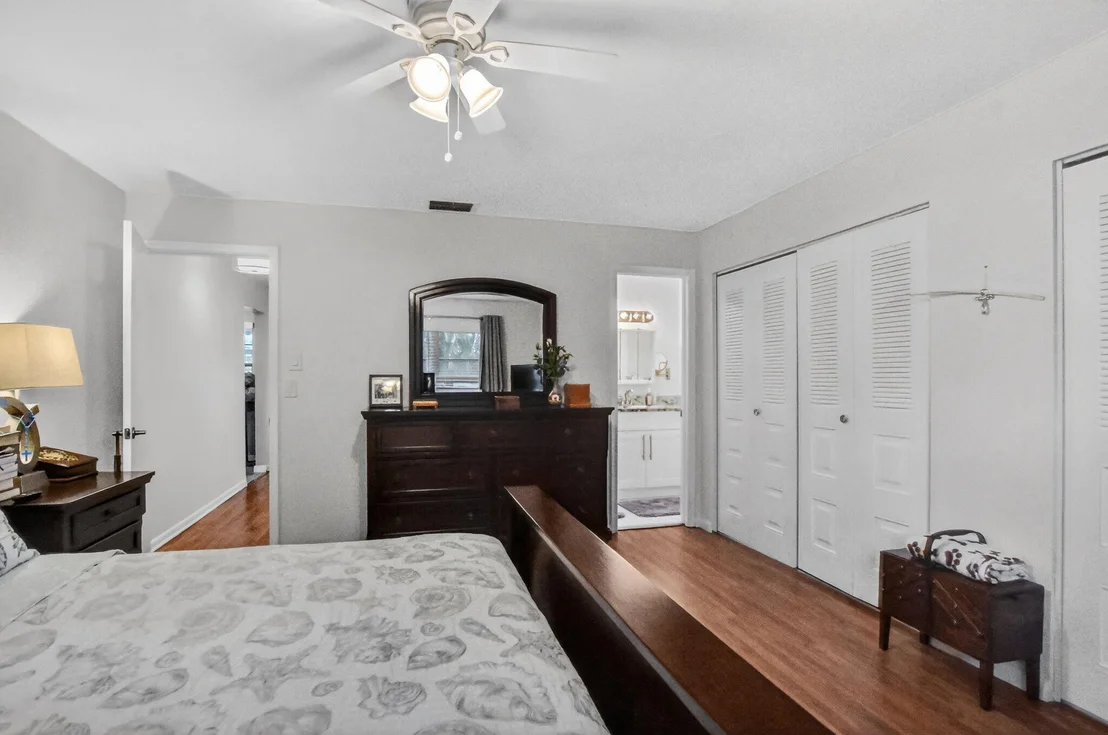 Photo of 6277 Overland Place