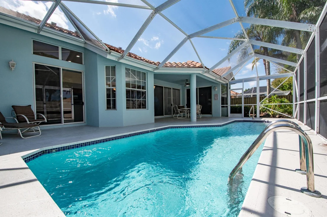 Photo of 262 Eagleton Estate Boulevard