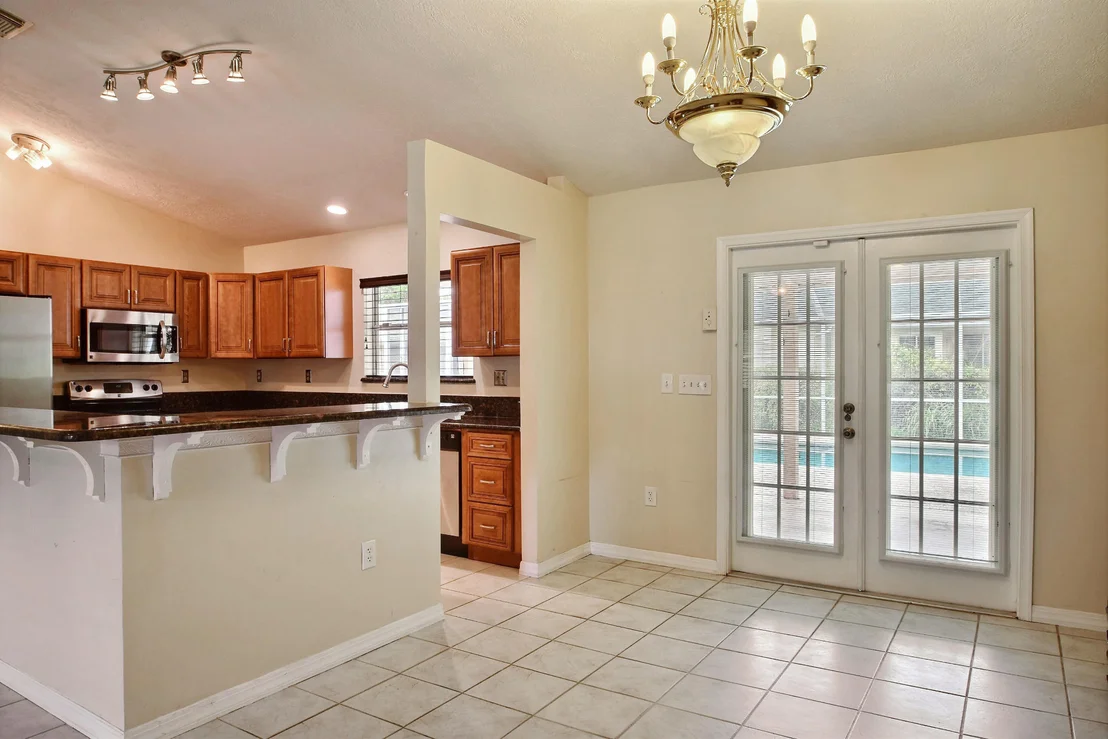 Photo of 5909 Sunset Boulevard