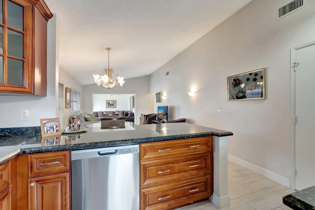 Photo of Unit C at 8081 Springtree Road