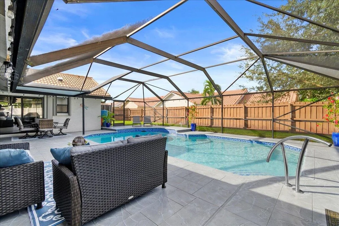 Photo of 5774 Sun Pointe Circle
