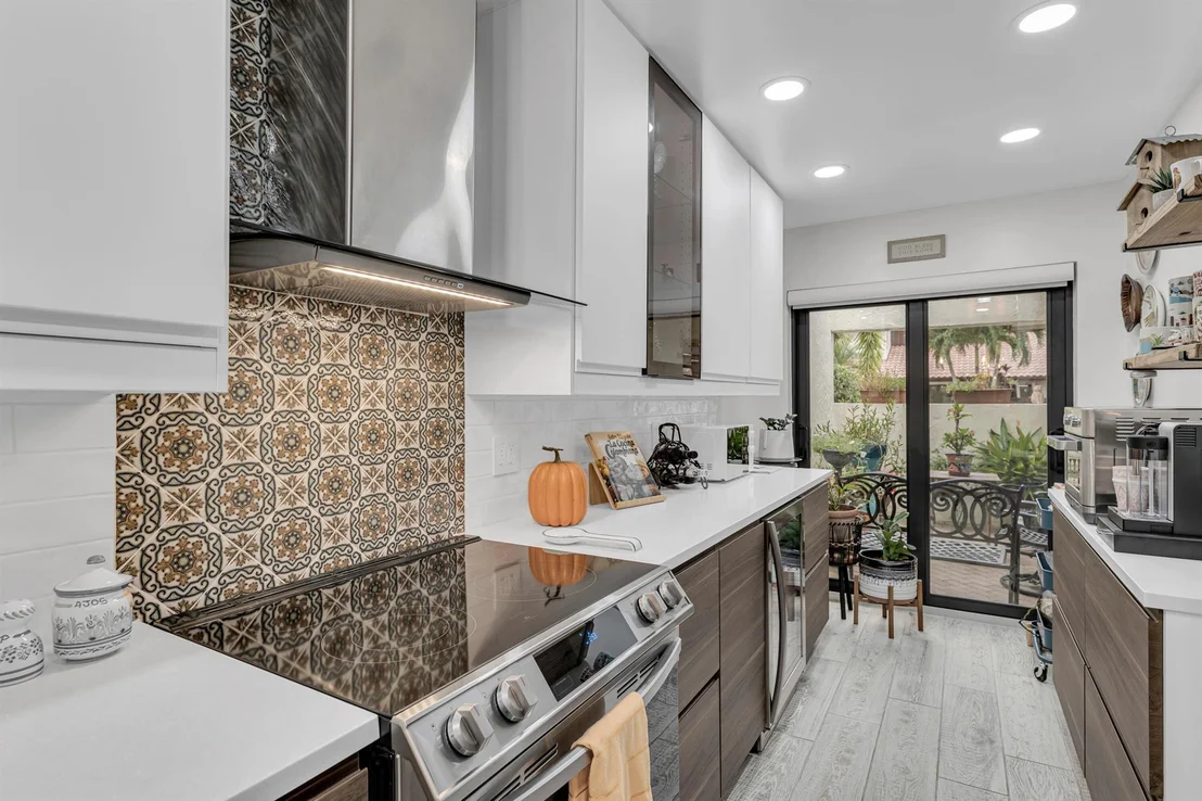 Photo of 6727 Tiburon Circle