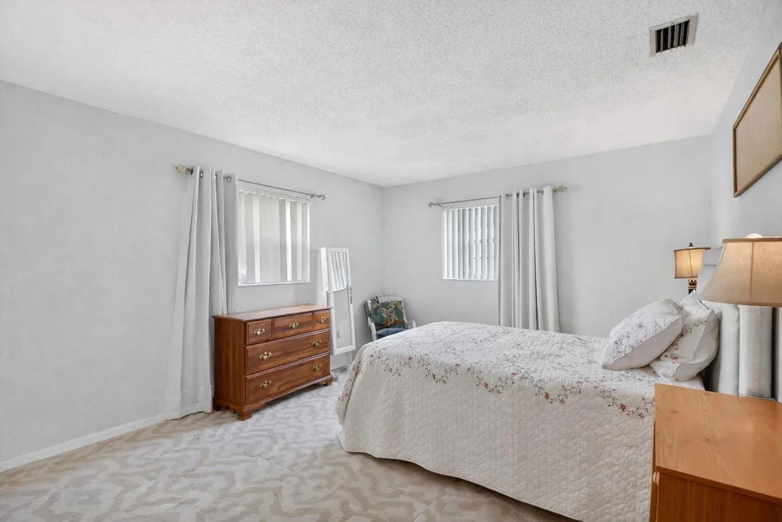 Photo of 3120 Seagrape Road
