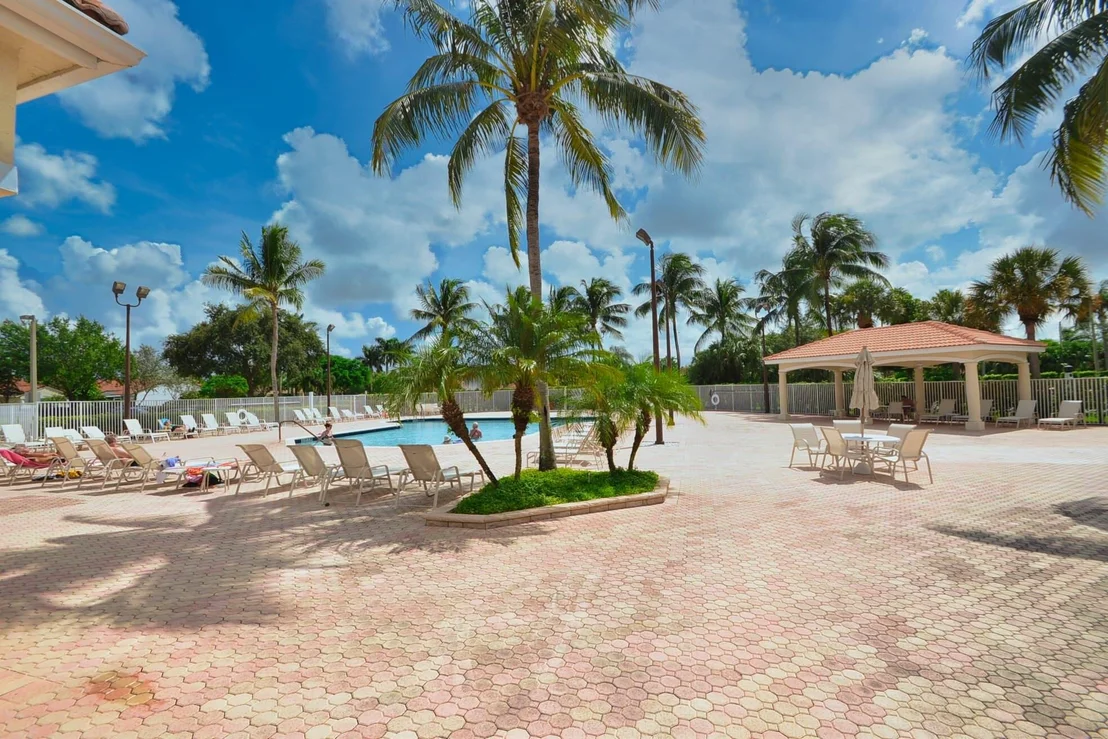 Photo of 6069 Heliconia Road