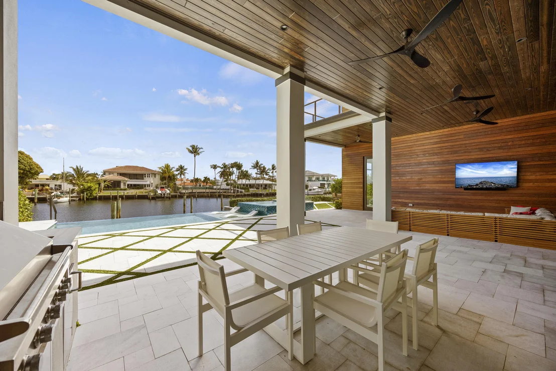 Photo of 736 Lagoon Drive