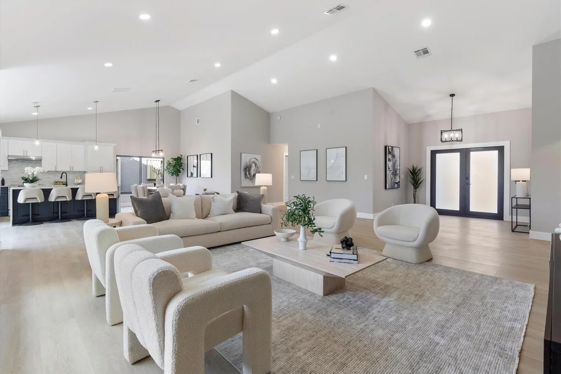 Photo of 9471 Sun Pointe Drive
