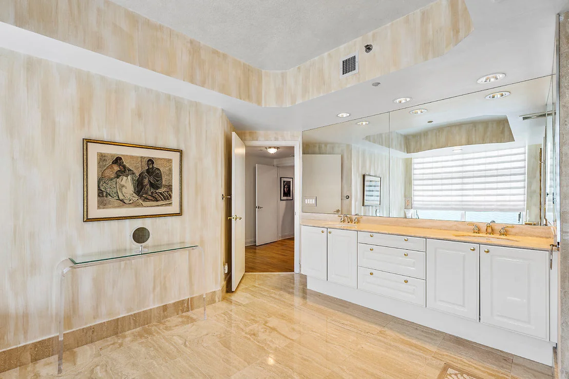Photo of Unit 310 at 3720 S Ocean Boulevard