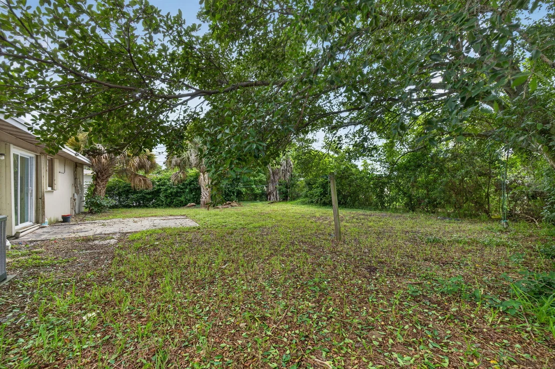 Photo of 913 SE 10th Street