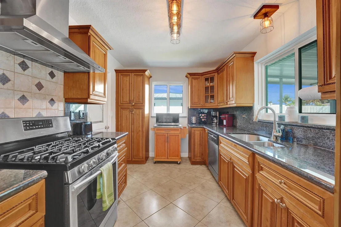Photo of 571 SE 14th Street