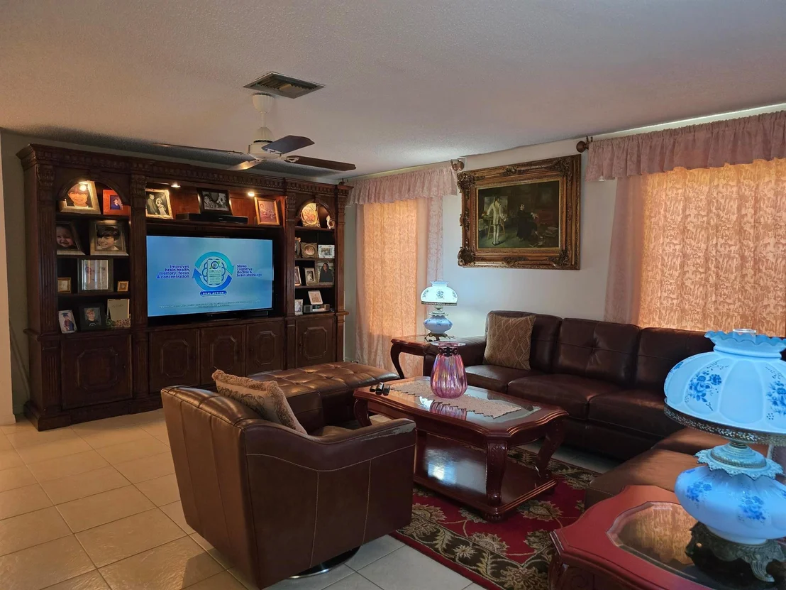 Photo of 304 Knob Hill Boulevard