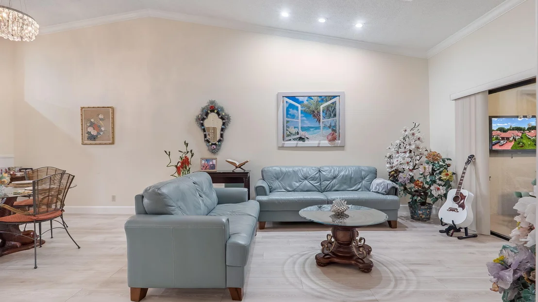 Photo of 6353 Royal Manor Circle