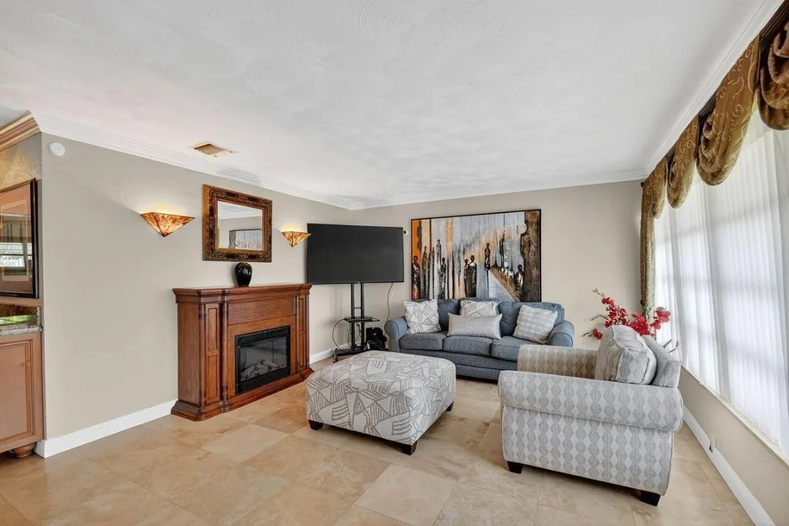 Photo of 133 Greenbrier Drive