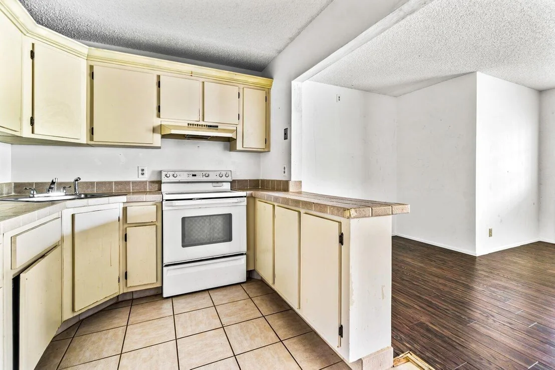 Photo of Unit A2 at 337 Knotty Pine Circle