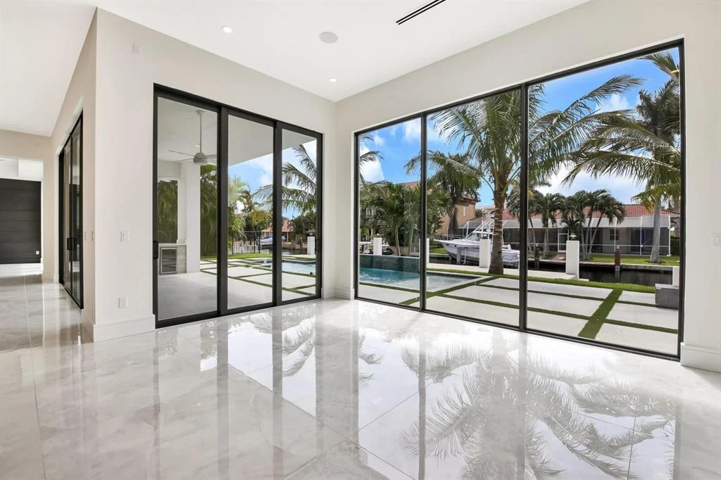 Photo of 960 Banyan Drive