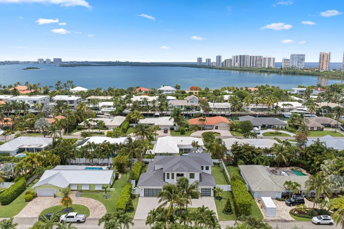 Photo of 1160 Emerald Drive