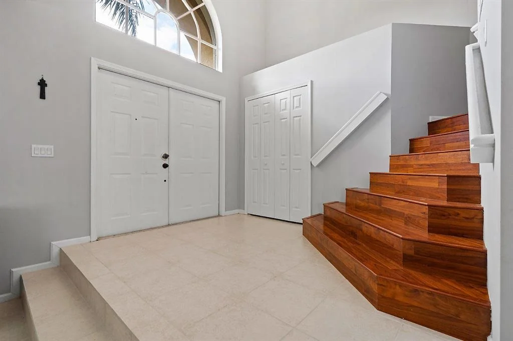 Photo of 107 Bent Tree Drive
