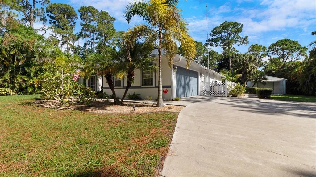 Photo of 12841 186th Street N