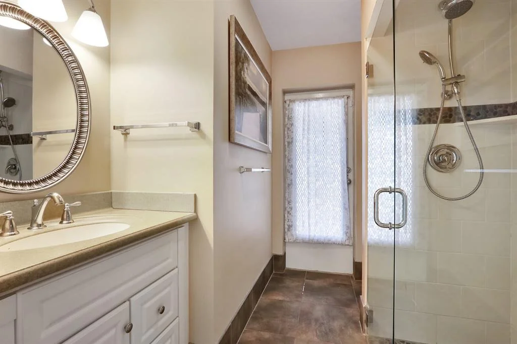 Photo of 102 Pinehurst Lane