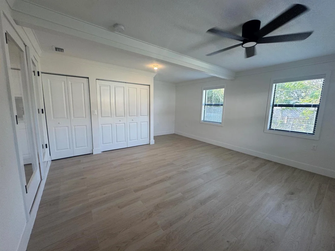 Photo of 3015 Robert Road