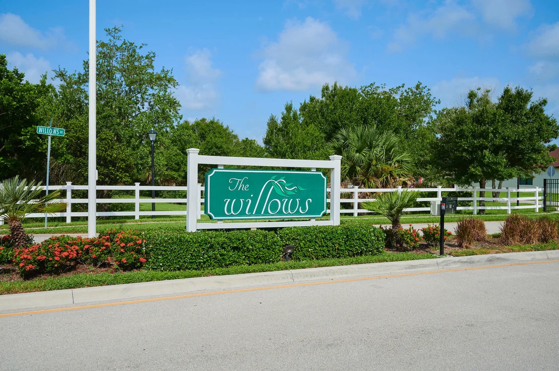 Photo of 1785 Willows Square