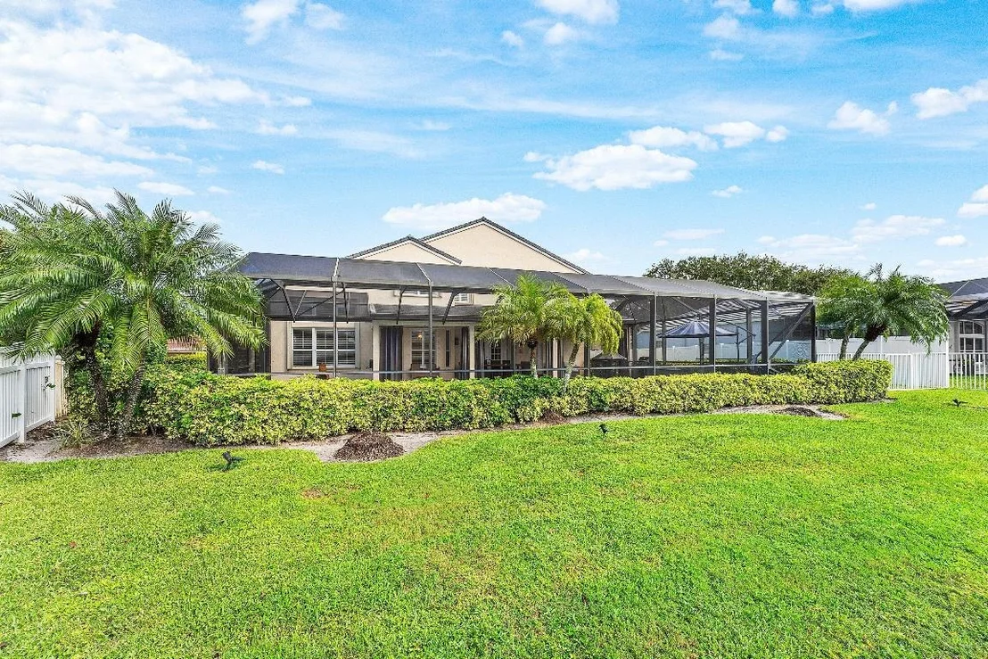 Photo of 6092 Indian Forest Circle