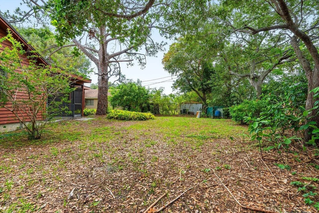 Photo of 4744 Dolphin Drive