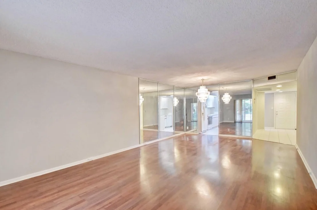 Photo of Unit D2 at 1601 Abaco Drive