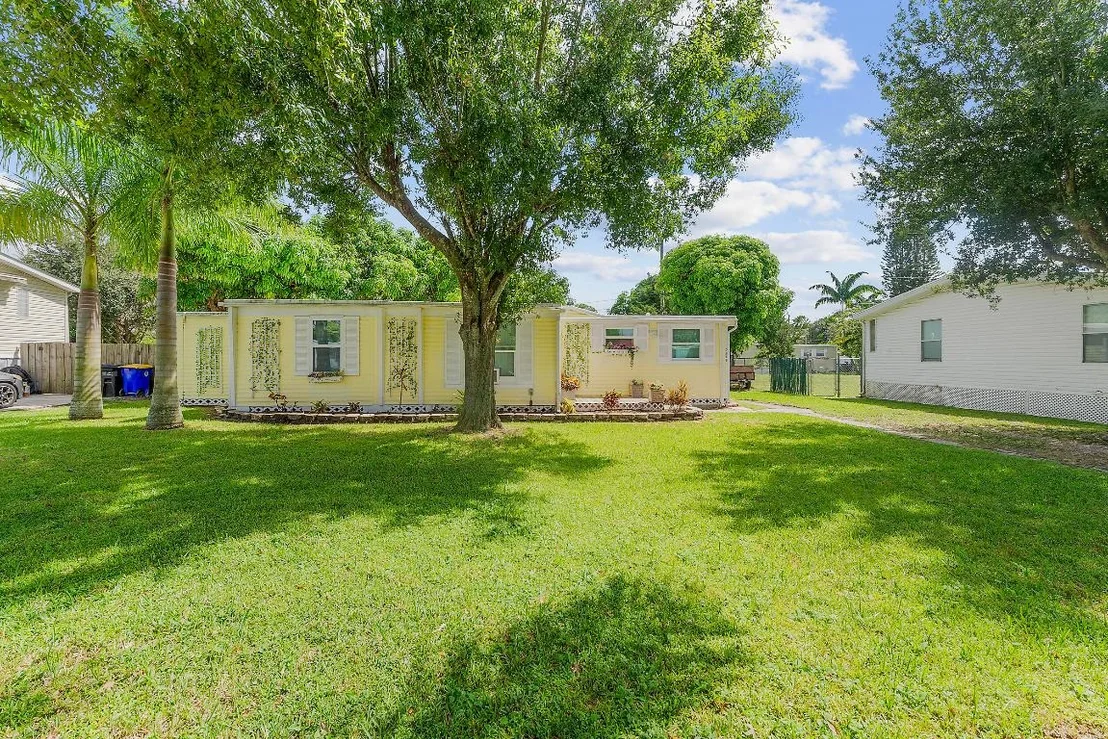 Photo of 2886 SE La Palma Terrace