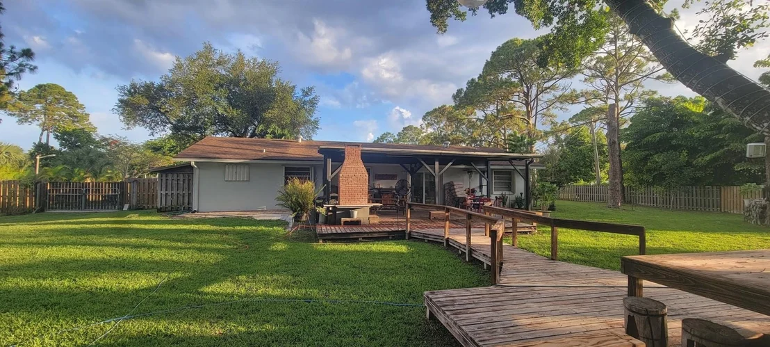 Photo of 11223 Sunset Boulevard